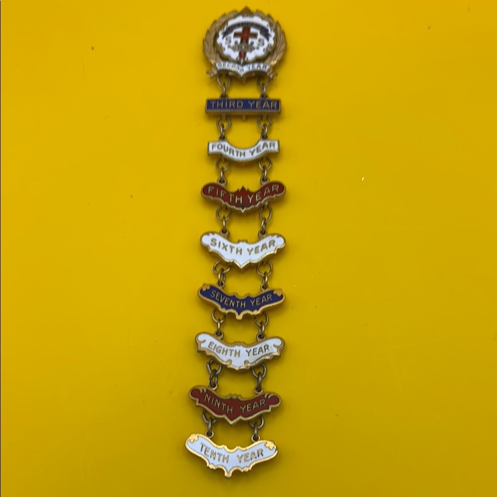 Vintage Methodist Multi-Year Award Pin